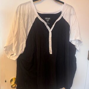 torrid Black and White Short Sleeve Henley Tee